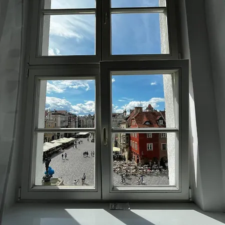 Rynek Loft & Light * 포즈난